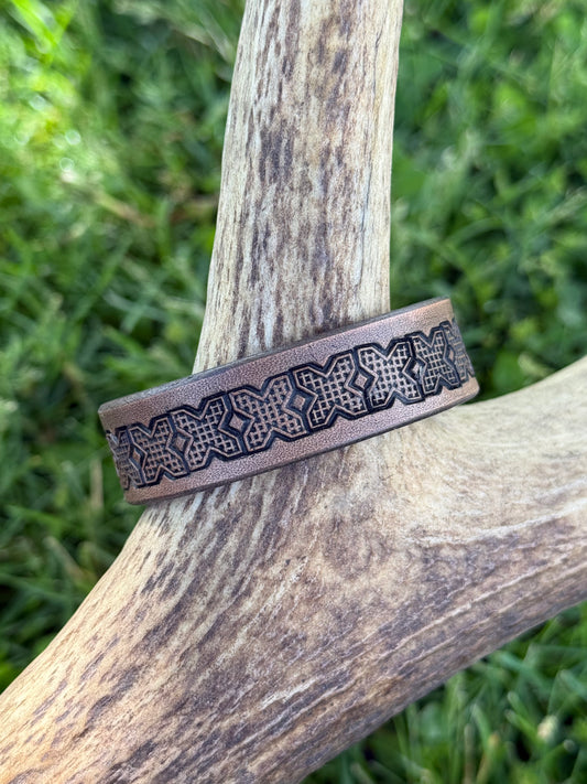 Stamped leather bracelet - smoke black geometric