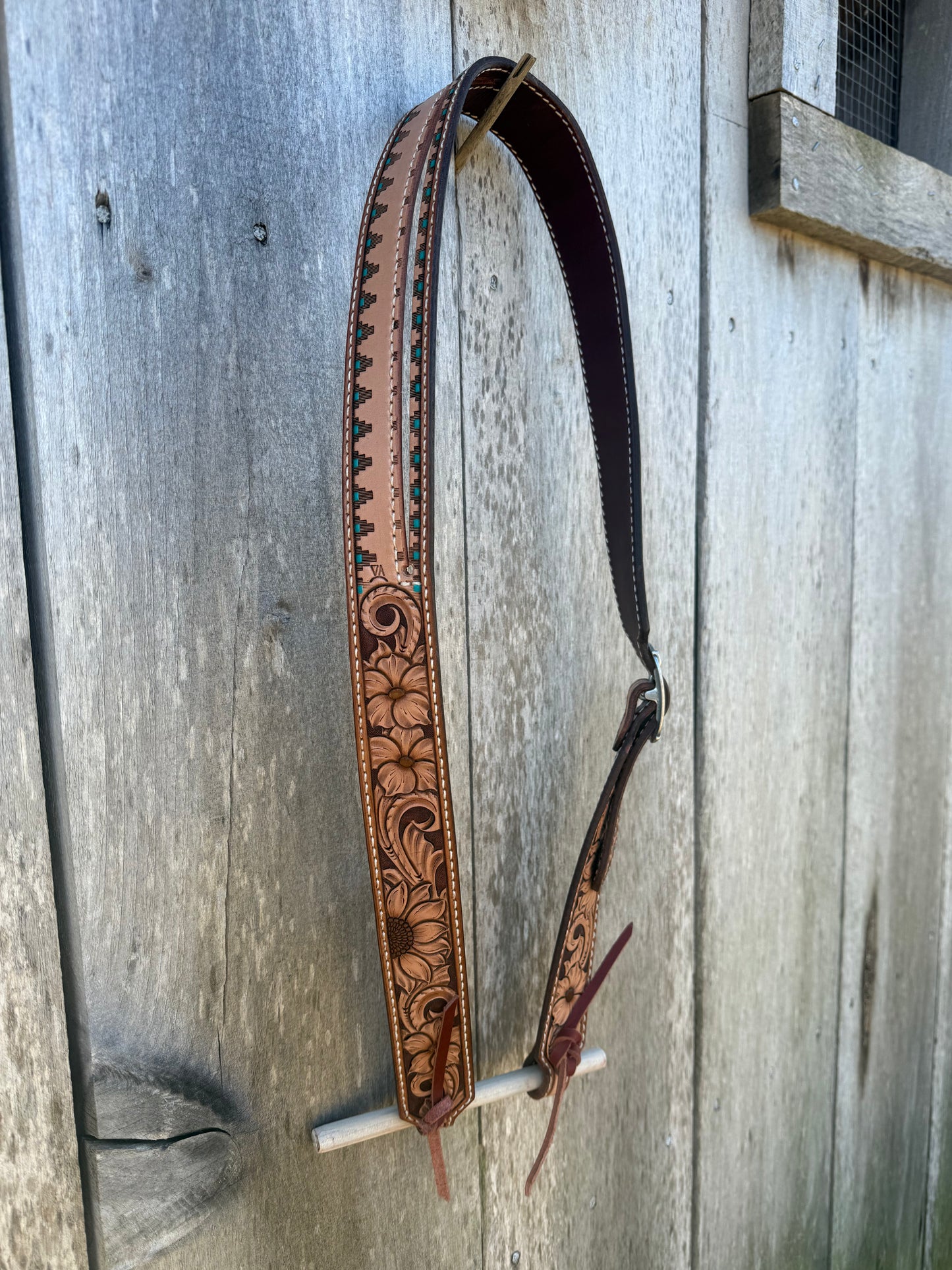 Floral Tooled leather single ear headstall, large horse 42-46 inches bit