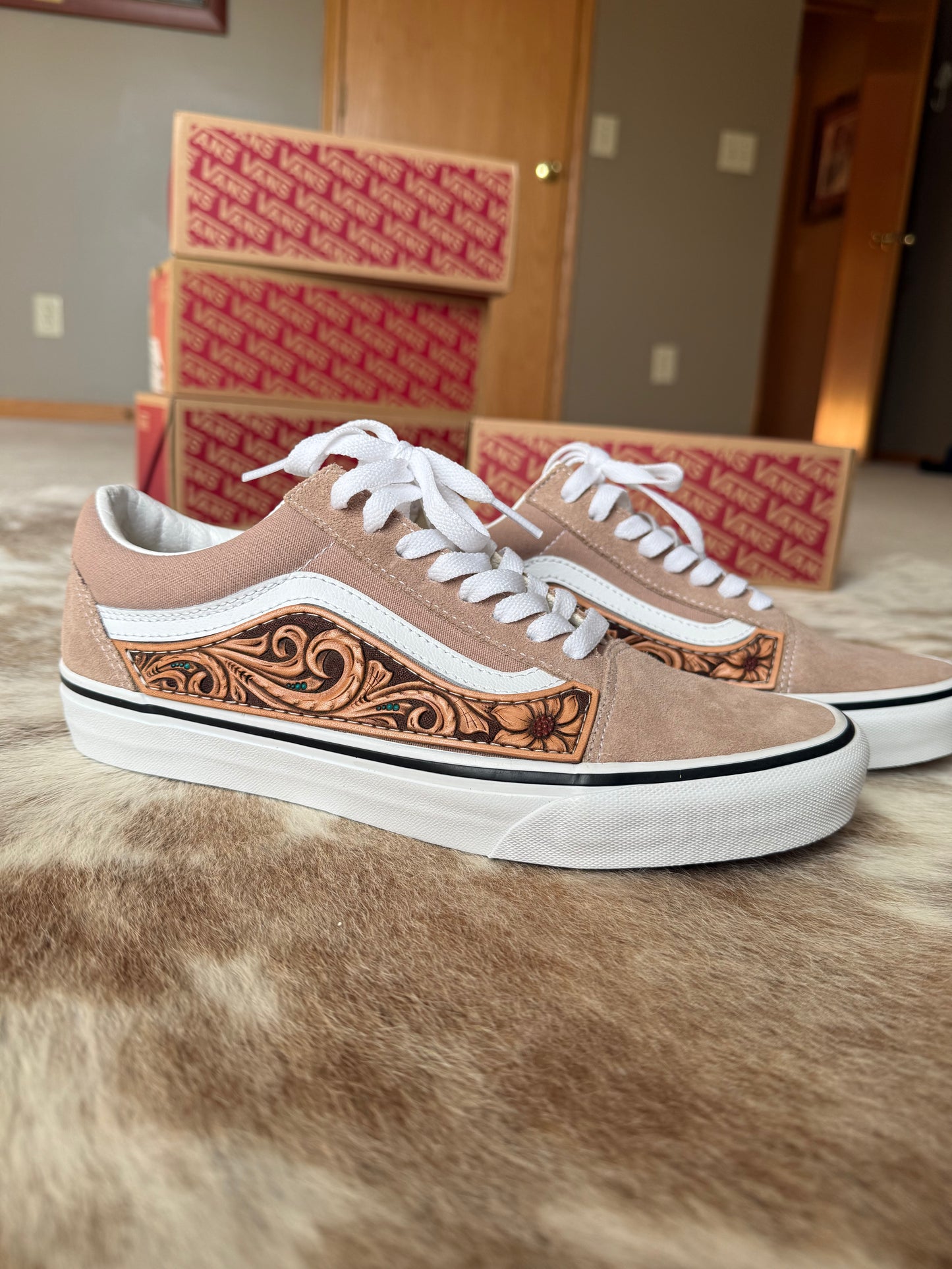 Women’s size 9.5 Custom Tooled Vans Old Skool shoes with sunflower floral